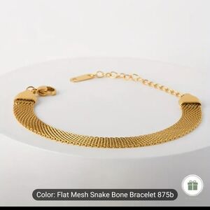 🎊🎊NEW🎊🎊 GORGEOUS!! 18KT GOLD PLATED SS Snake Bone Flat Mesh Bracelet